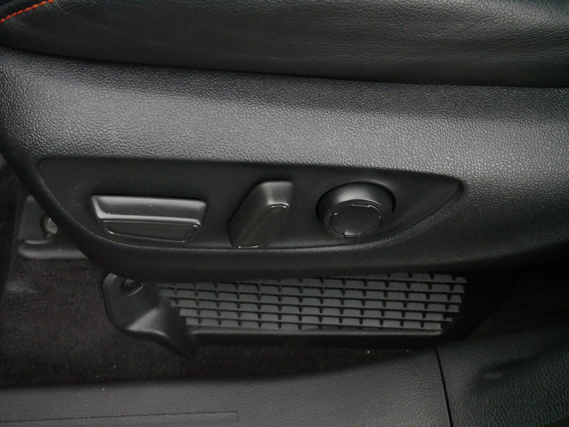 Certified 2022 Toyota Sienna XSE FWD image 20