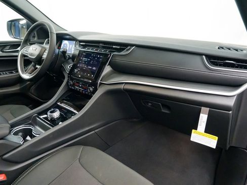 New 2026 Jeep Grand Cherokee L 4WD image 30