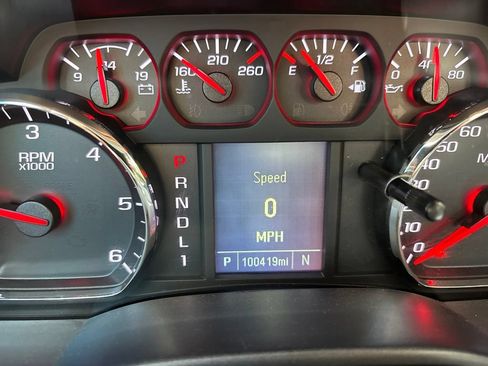 Used 2019 Chevrolet Silverado 2500 W/T w/ Snow Plow Prep Package AWD/4WD image 34