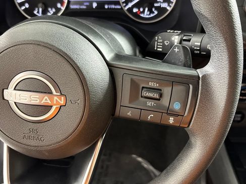 Used 2024 Nissan Rogue SV AWD/4WD image 33