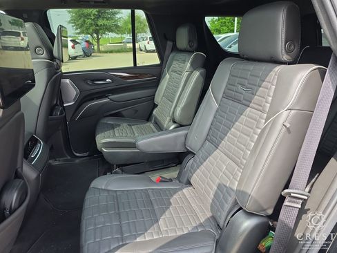 Used 2022 Cadillac Escalade Sport Platinum AWD/4WD image 25