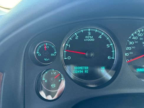 Used 2011 Chevrolet Silverado 1500 LTZ w/ LTZ White Diamond Edition AWD/4WD image 13