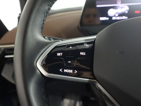 Used 2023 Volkswagen ID.4 Pro image 40