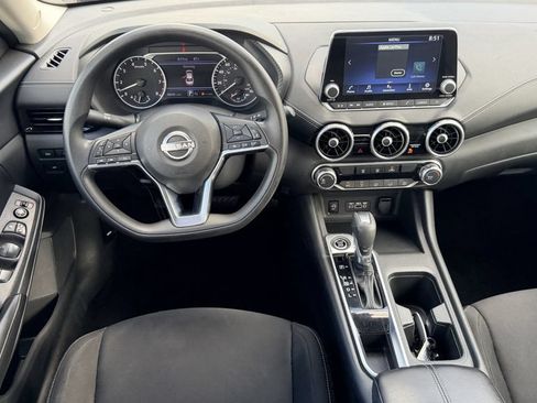 Used 2024 Nissan Sentra SV FWD image 13