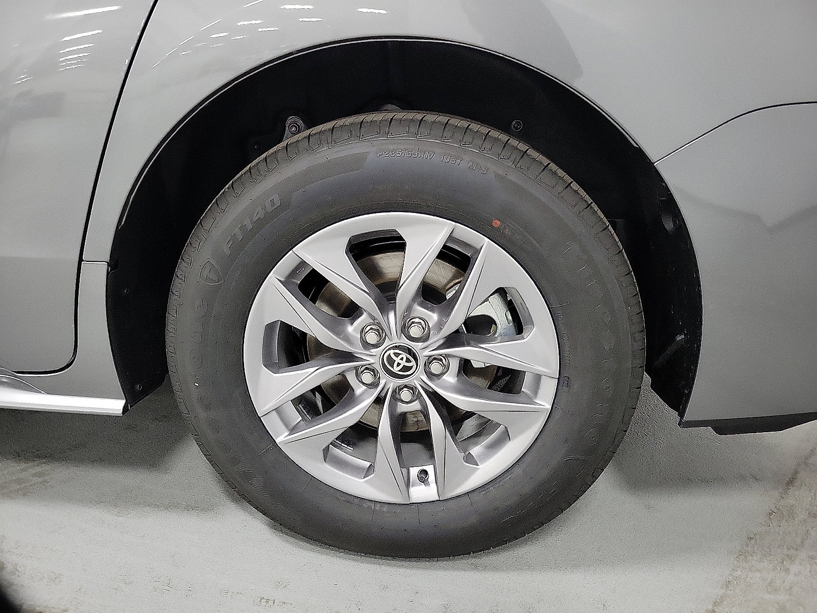 Certified 2026 Toyota Sienna LE FWD image 8