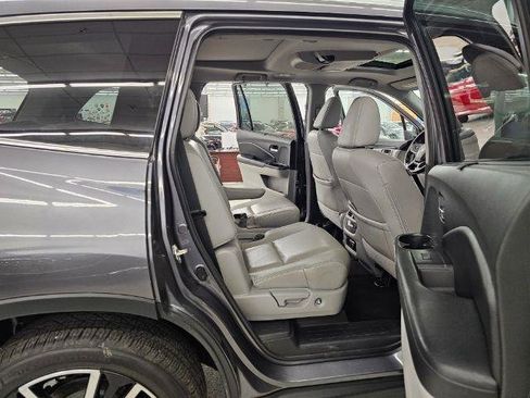 Used 2019 Honda Pilot Elite image 38