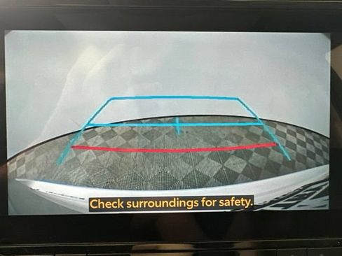 Used 2026 Toyota Highlander XLE AWD/4WD image 4