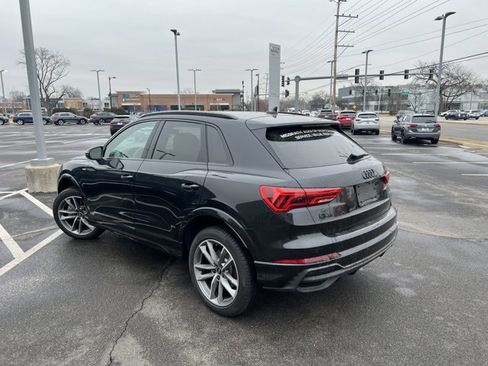 Used 2025 Audi Q3 2.0T Premium w/ Convenience Package image 4