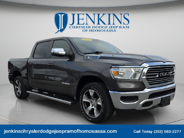 Used 2023 RAM 1500 Laramie AWD/4WD image 2