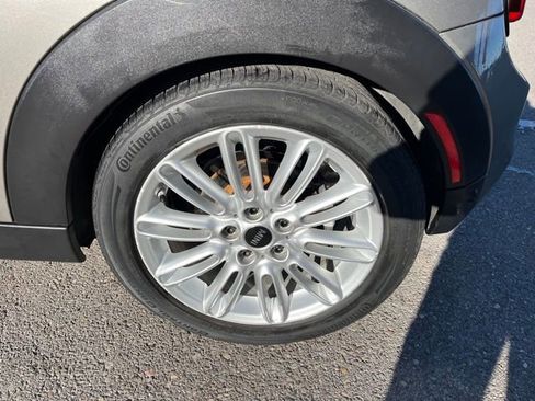 Used 2019 MINI Cooper S w/ Premium Package image 21