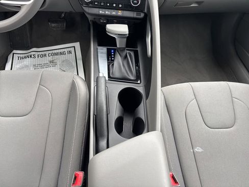 Certified 2024 Hyundai Elantra SEL FWD image 30