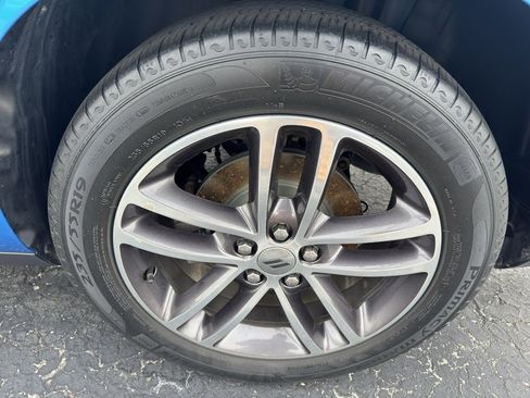Used 2019 Dodge Challenger SXT w/ Driver Convenience Group AWD/4WD image 26