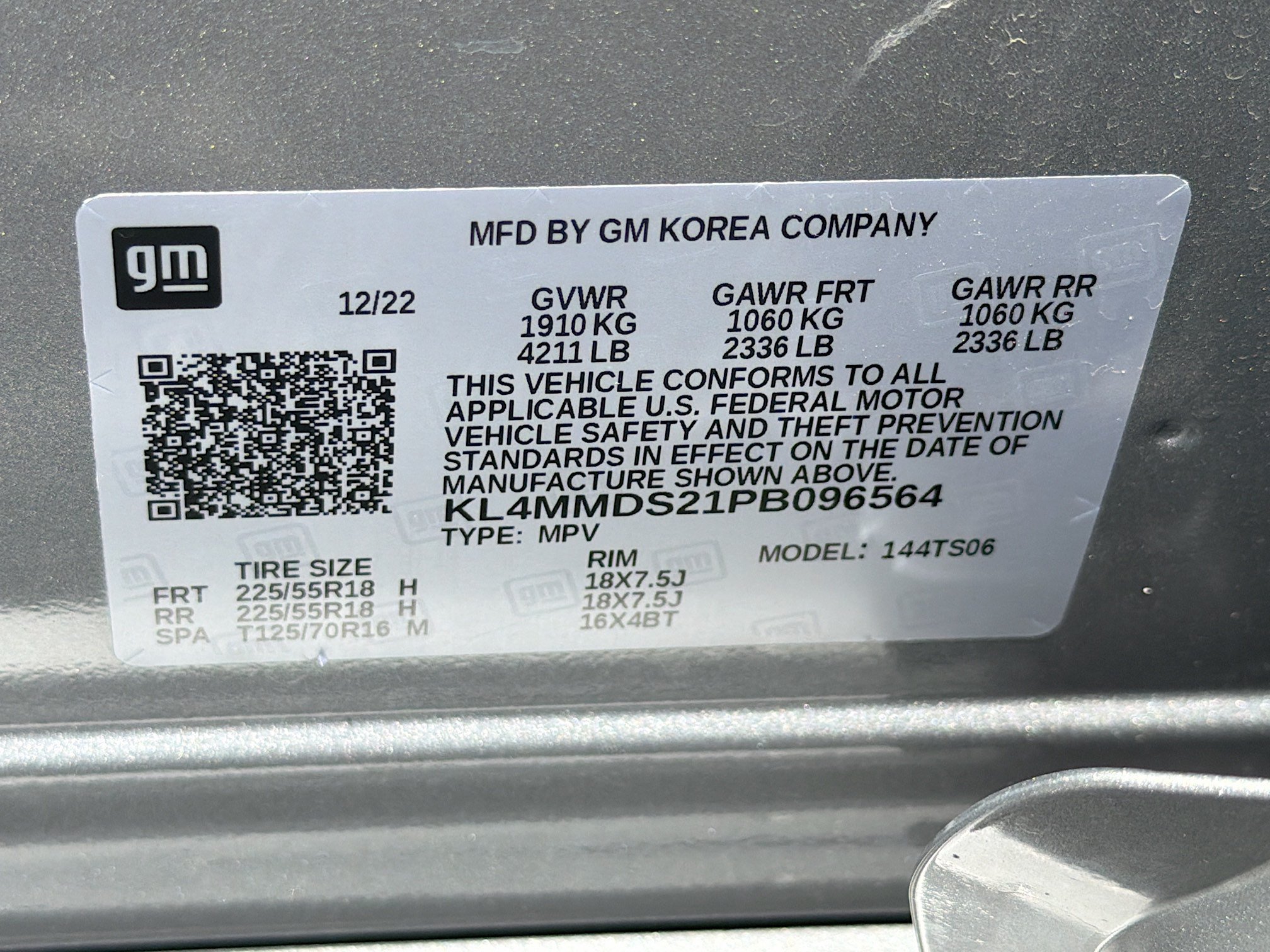 Used 2023 Buick Encore GX Select w/ Sport Touring Package FWD image 31