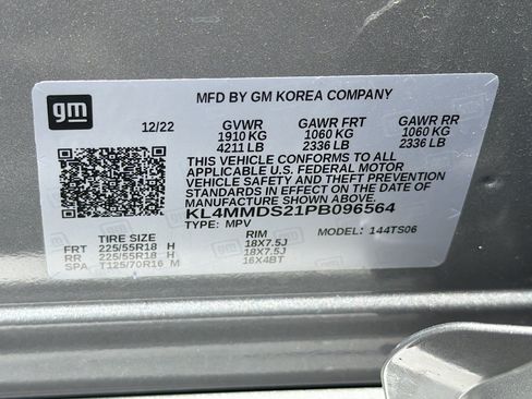 Used 2023 Buick Encore GX Select w/ Sport Touring Package FWD image 31