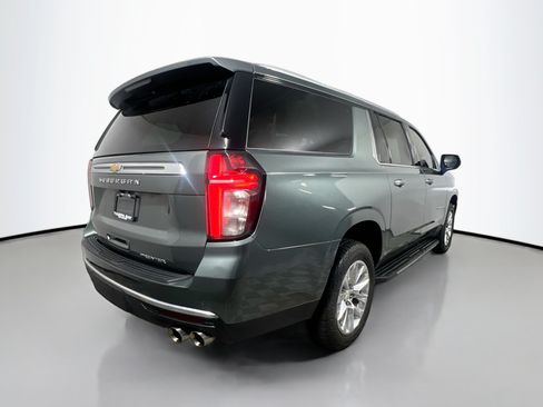 Used 2023 Chevrolet Suburban Premier AWD/4WD image 4