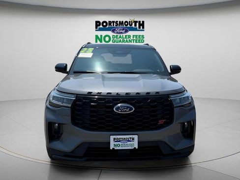 Certified 2025 Ford Explorer ST AWD/4WD image 10