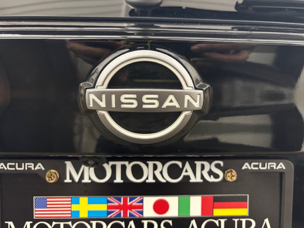 Used 2025 Nissan Kicks SR AWD/4WD image 32