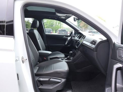 Used 2021 Volkswagen Tiguan SE R-Line AWD/4WD image 21