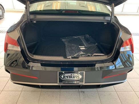 New 2026 Hyundai Elantra Sport image 14