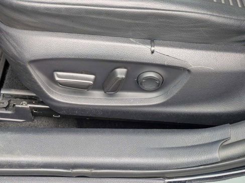 Used 2023 Toyota Camry SE FWD image 17