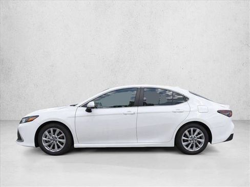 Used 2023 Toyota Camry LE FWD image 23