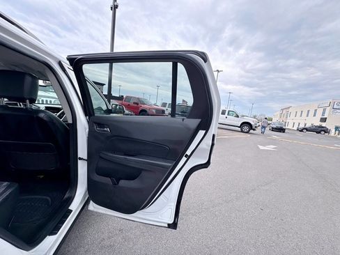 Used 2013 GMC Terrain SLE image 32