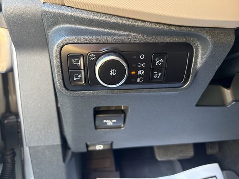 Used 2023 Ford Bronco Wildtrak AWD/4WD image 11