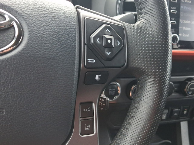 Used 2020 Toyota Tacoma TRD Sport AWD/4WD image 18