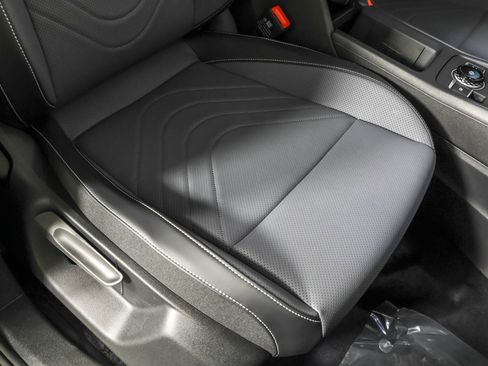 New 2026 Volkswagen Tiguan SE R-Line AWD/4WD image 46