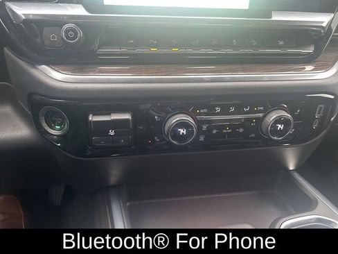 Used 2022 Chevrolet Silverado 1500 LT Trail Boss w/ LT Trail Boss Premium Package image 30