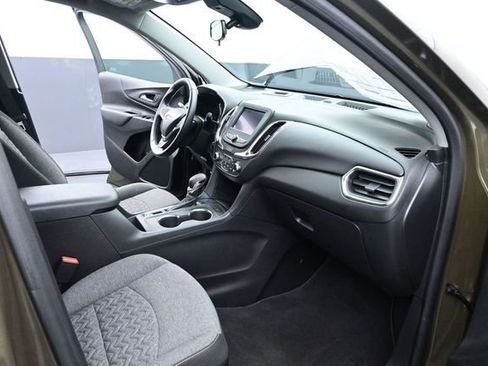 Certified 2023 Chevrolet Equinox LT FWD image 17