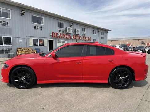 Used 2019 Dodge Charger GT image 3