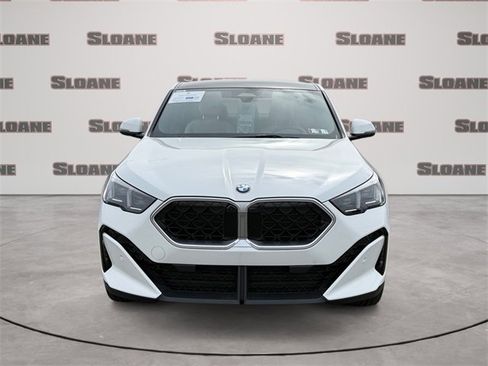 Certified 2025 BMW X2 xDrive28i image 8