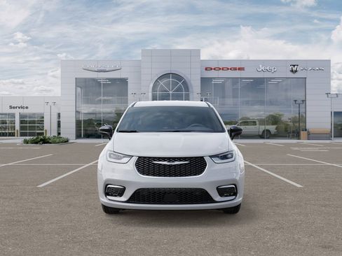New 2026 Chrysler Pacifica Select FWD image 6