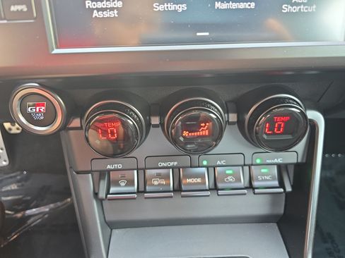 Used 2025 Toyota GR86 Hakone Edition RWD image 22