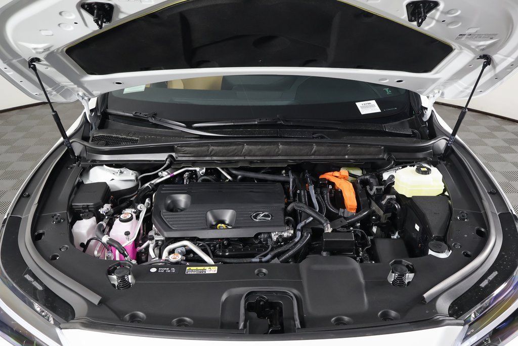 New 2026 Lexus RX 450h AWD w/ Convenience Package image 9