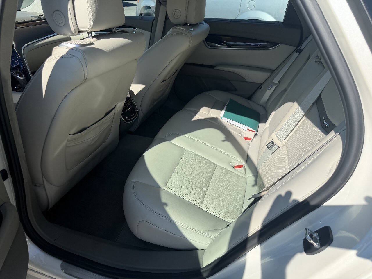 Used 2013 Cadillac XTS Platinum FWD image 8