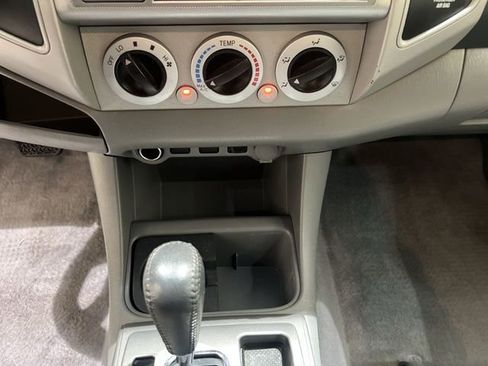 Used 2011 Toyota Tacoma 2WD Access Cab w/ SR5 Pkg #2 image 14