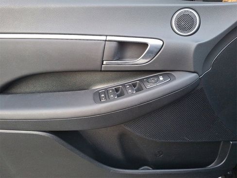 Used 2023 Hyundai Sonata SEL image 13