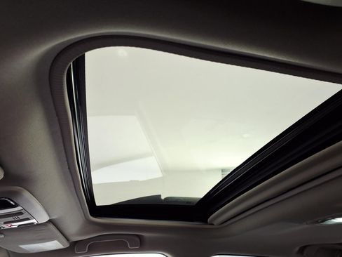 Used 2019 Subaru Outback 2.5i Premium w/ Popular Package #2 image 11