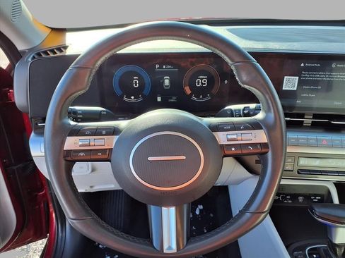 Used 2025 Hyundai Kona SEL image 14