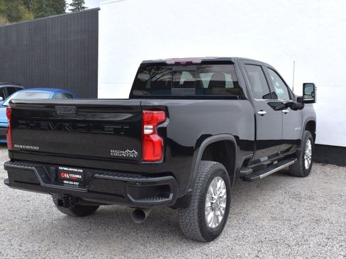 Used 2020 Chevrolet Silverado 3500 High Country w/ Z71 Off-Road Package image 5