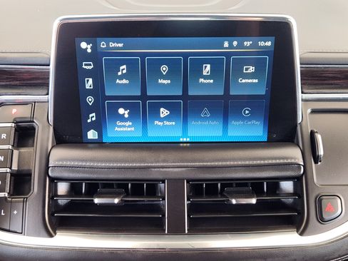 Used 2024 Chevrolet Suburban LT AWD/4WD image 17