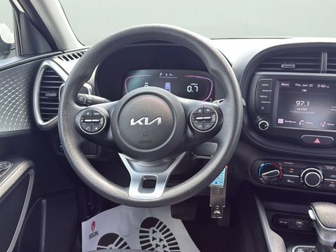 Used 2024 Kia Soul LX w/ Option Group 015 FWD image 12