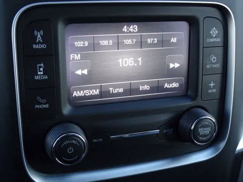 Used 2022 RAM 1500 Classic SLT image 22