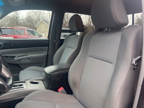 Used 2015 Toyota Tacoma 4x4 Double Cab image 3