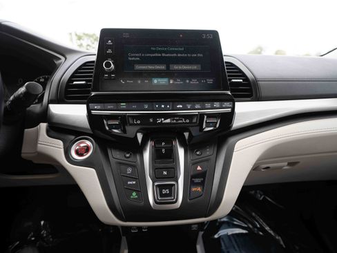 Used 2025 Honda Odyssey EX-L image 17