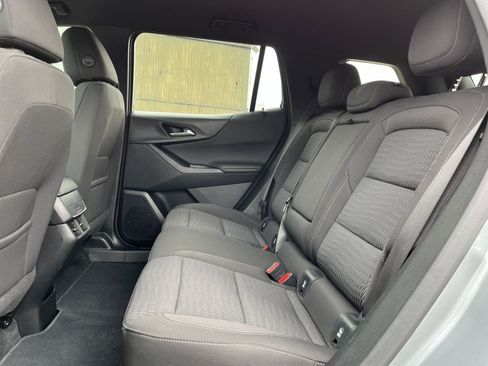 Used 2025 Chevrolet Equinox LT image 27