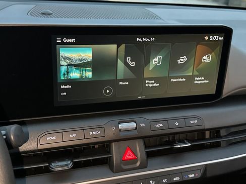 New 2025 Kia K4 LXS image 23