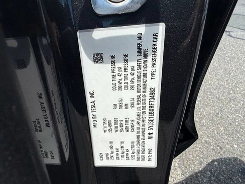 Used 2024 Tesla Model 3 Long Range AWD/4WD image 33